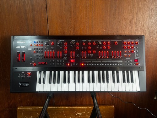 Synthétiseur croisé